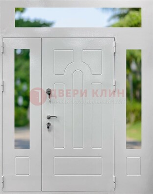Белая стальная дверь порошок со стеклом и фрамугами ДФГ-11 в Волгограде