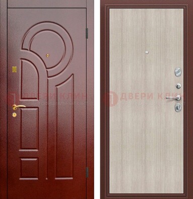Красная металлическая дверь с МДФ панелями ДМ-368 в Волгограде
