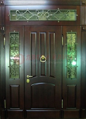 Стальная парадная дверь со стеклом и ковкой ДПР-18 для деревянного дома в Волгограде