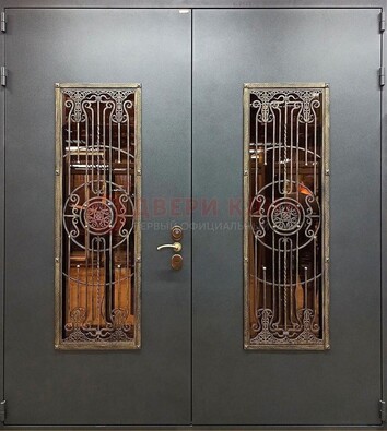 Входная металлическая парадная дверь со стеклом и ковкой ДПР-81 в Волгограде