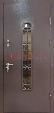 Металлическая дверь Порошок с небольшим стеклом и ковкой ДСК-282 в Волгограде