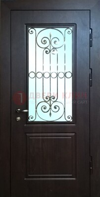 Железная дверь со стеклом и ковкой ДСК-65 для общественных зданий в Волгограде