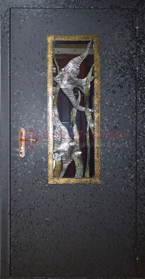 Металлическая дверь со стеклом и ковкой ДСК-82 для крыльца в Волгограде
