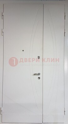 Белая тамбурная дверь ДТМ-31 в Волгограде