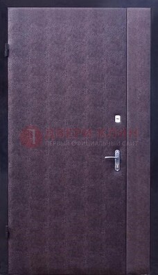 Бордовая металлическая тамбурная дверь ДТМ-3 в Волгограде